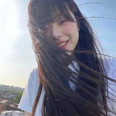 女孩罗塞玛莉